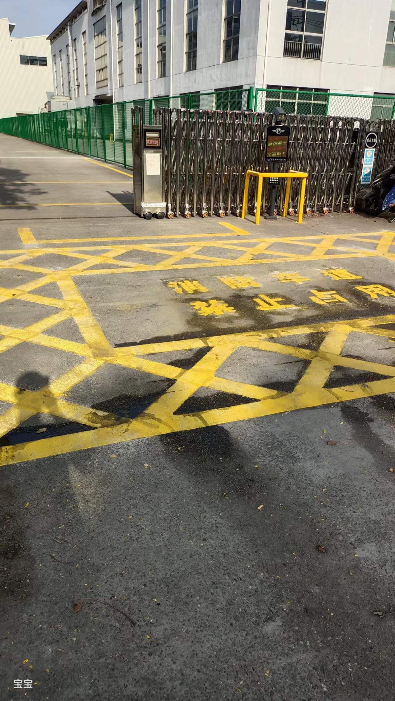 江山马路划线